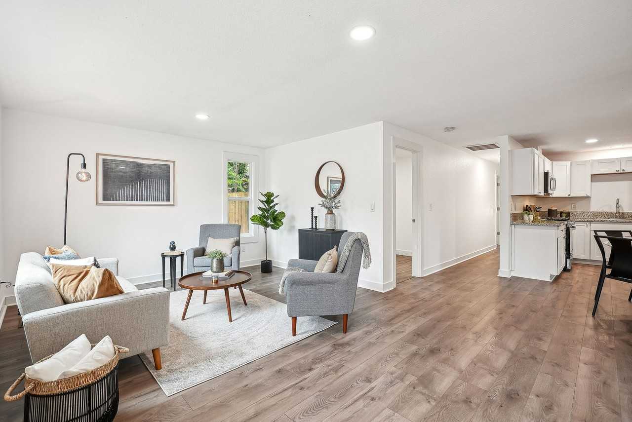 5700 Se Tenino St - Photo 3 of 24