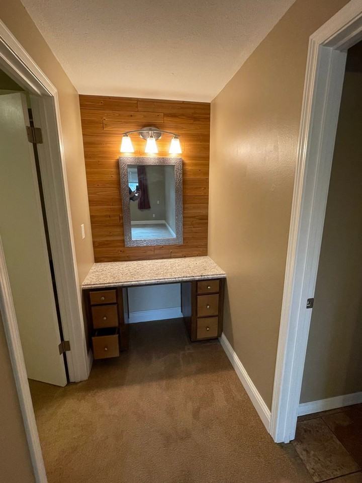 1548 Sw Robertson Dr - Photo 3 of 15