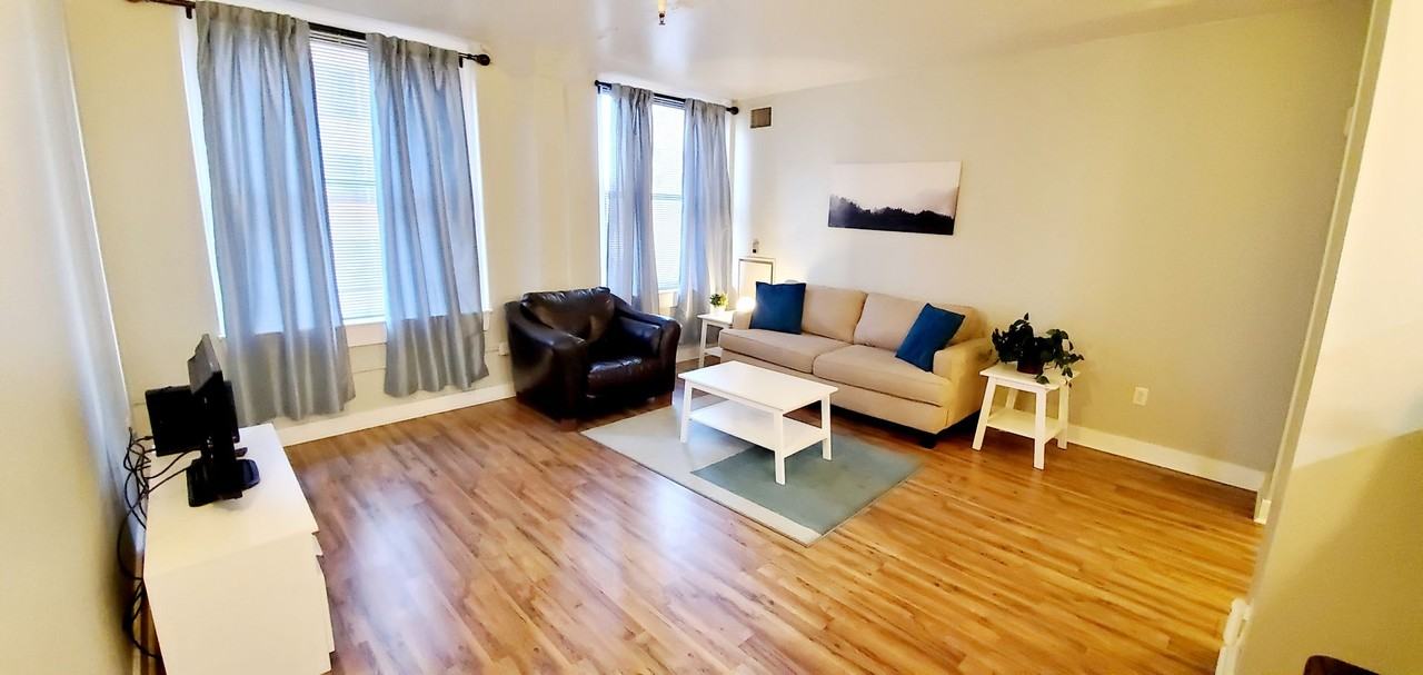 444 17th St - Photo 4 of 14
