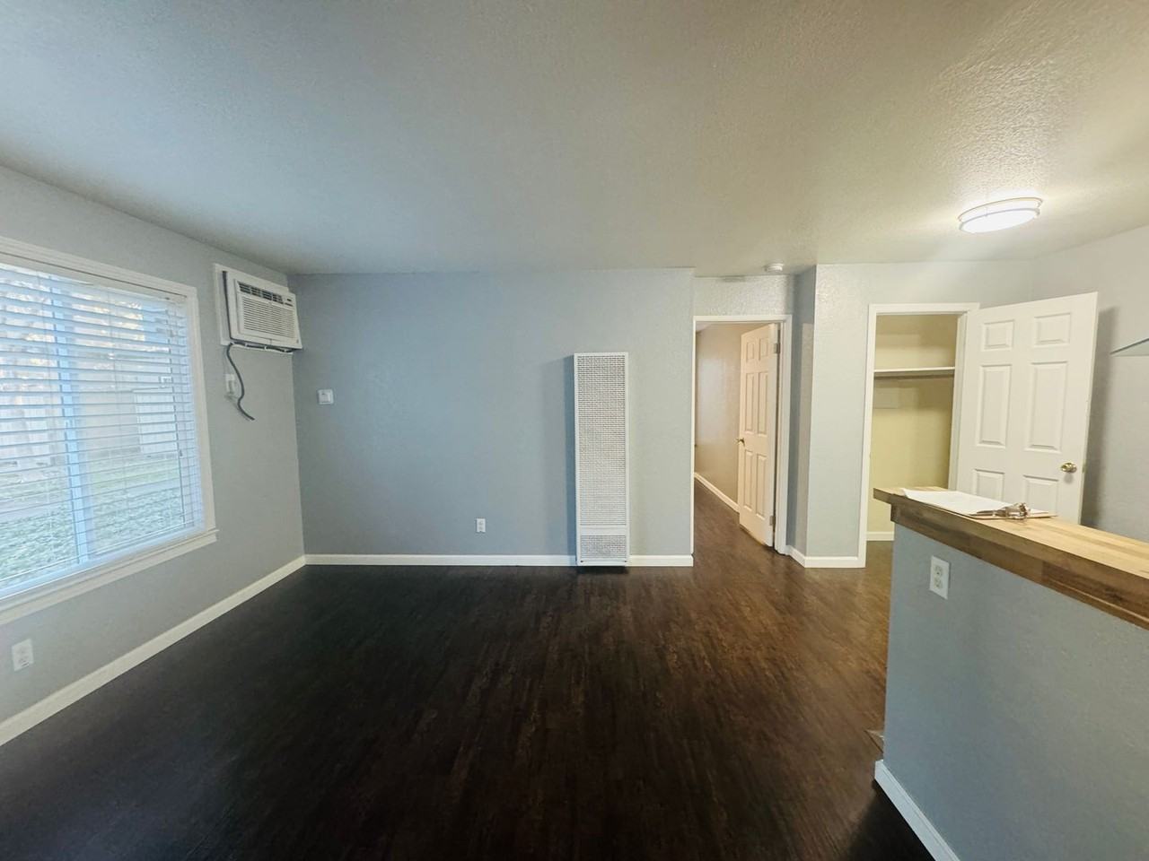 6724 Plymouth Rd - Photo 3 of 18