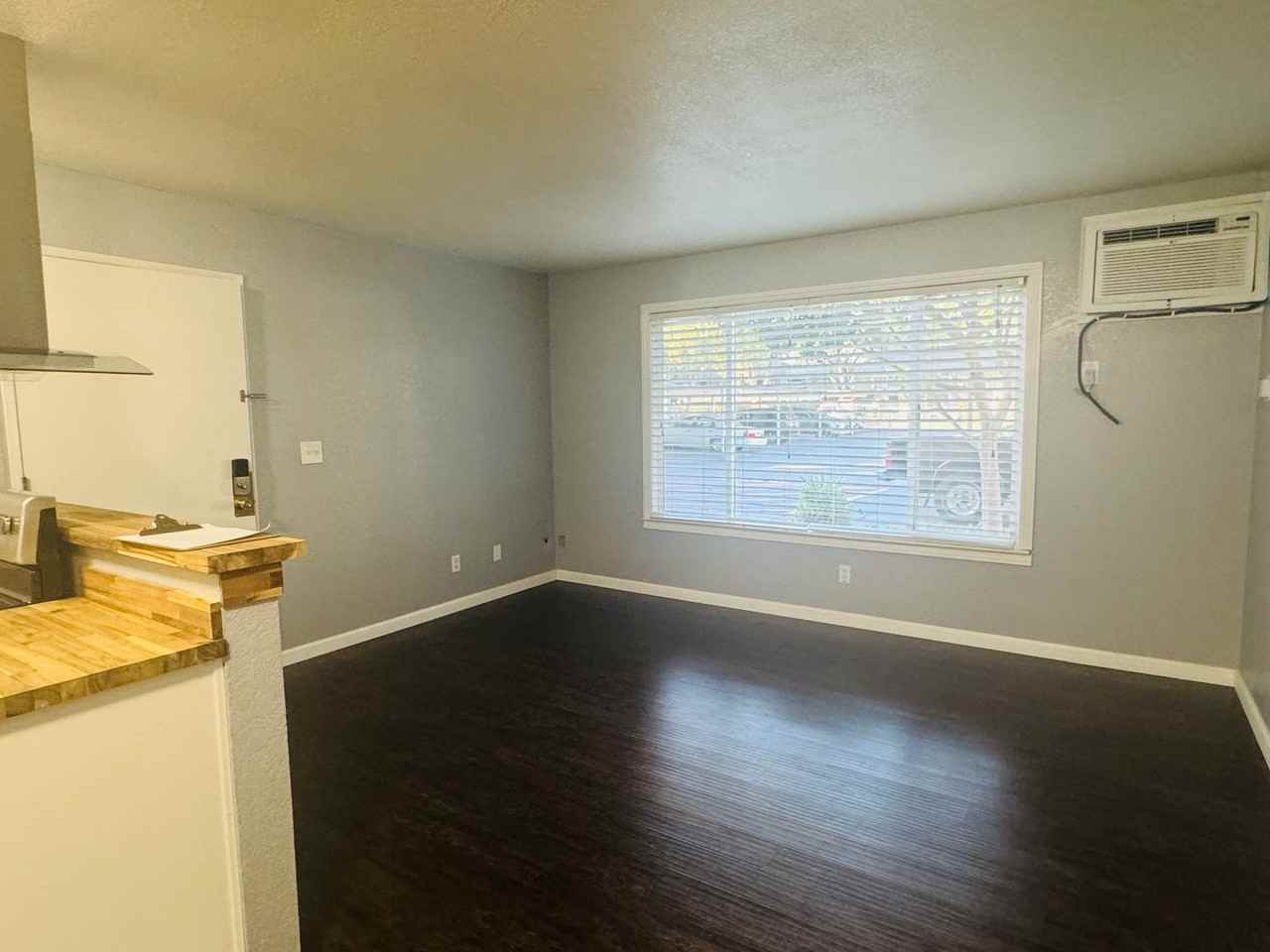 6724 Plymouth Rd - Photo 6 of 18