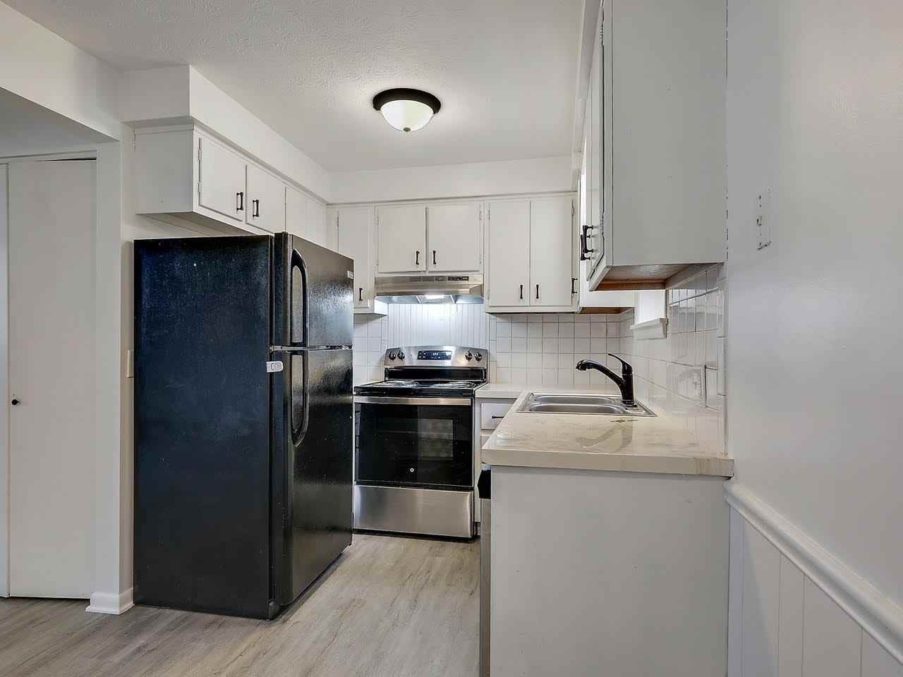 3741 Woodford Avenue Northwest, Unit 2 - Photo 3 of 11