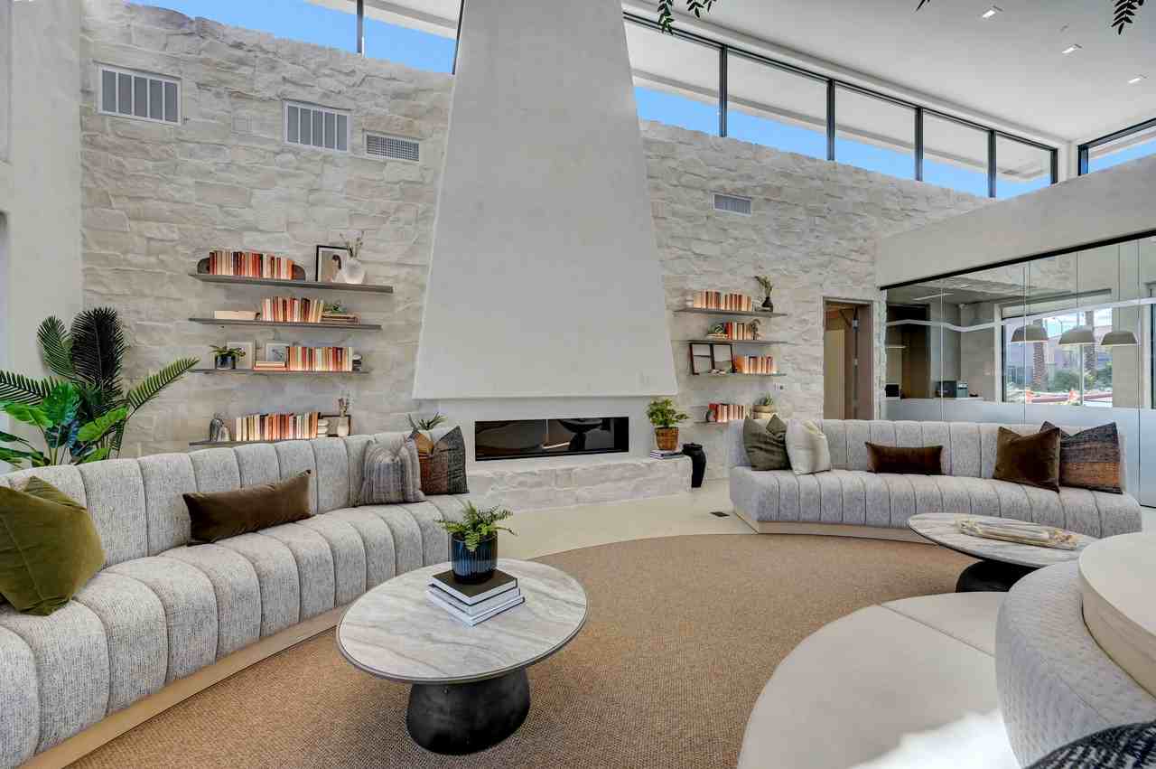 Shade - Photo 6 of 38