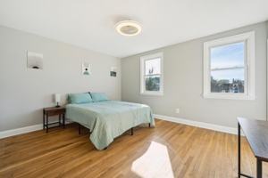 featured image of Oakford Avenue