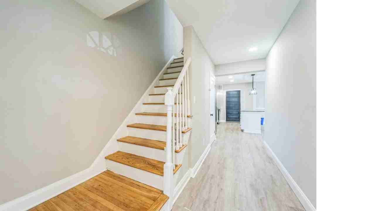 Oakford Ave - Photo 6 of 11