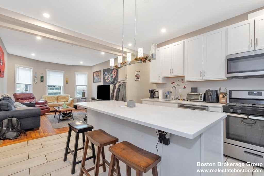 231 Calumet St #1 - Photo 2 of 14