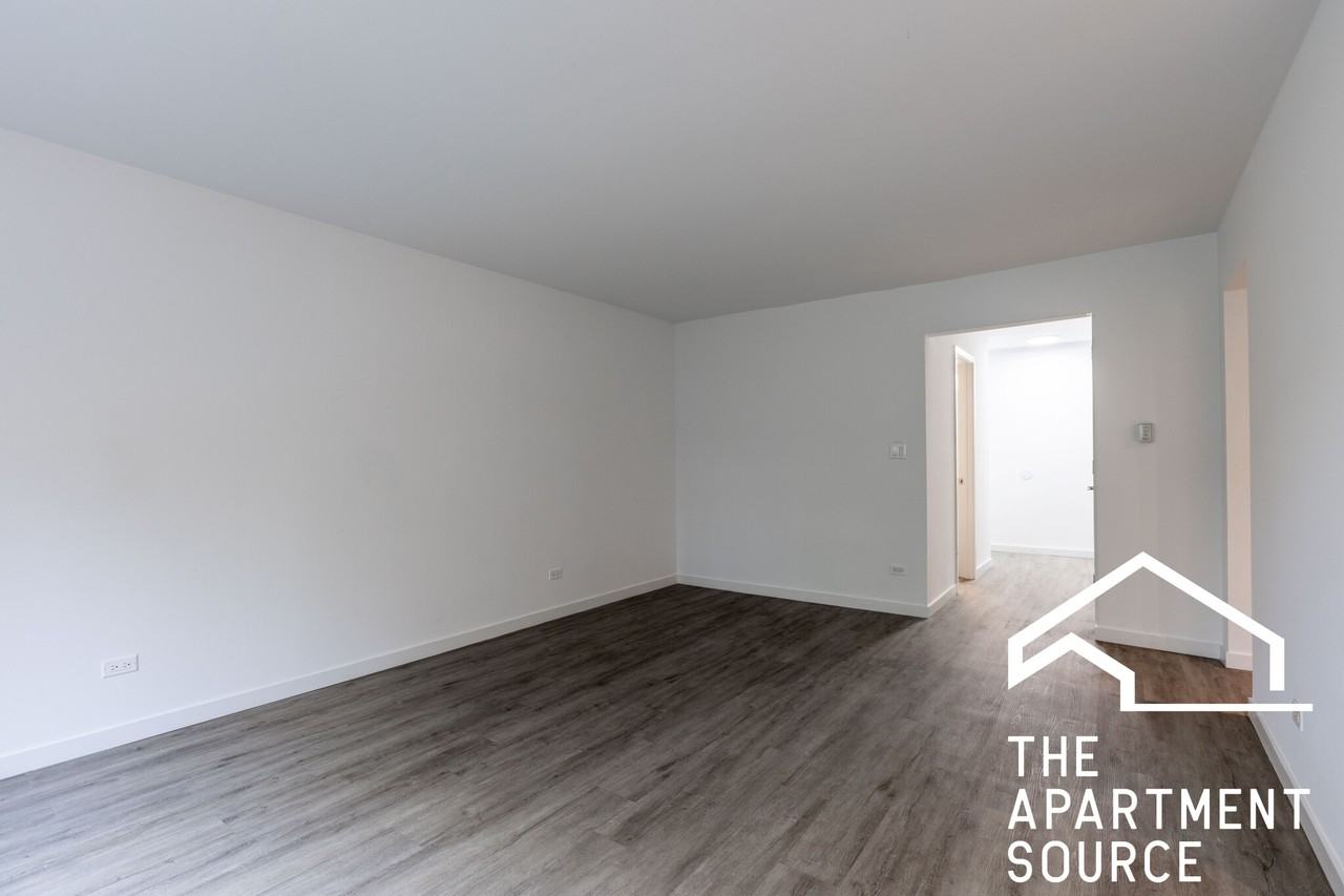 7621 N Sheridan Rd #2K - Photo 7 of 28