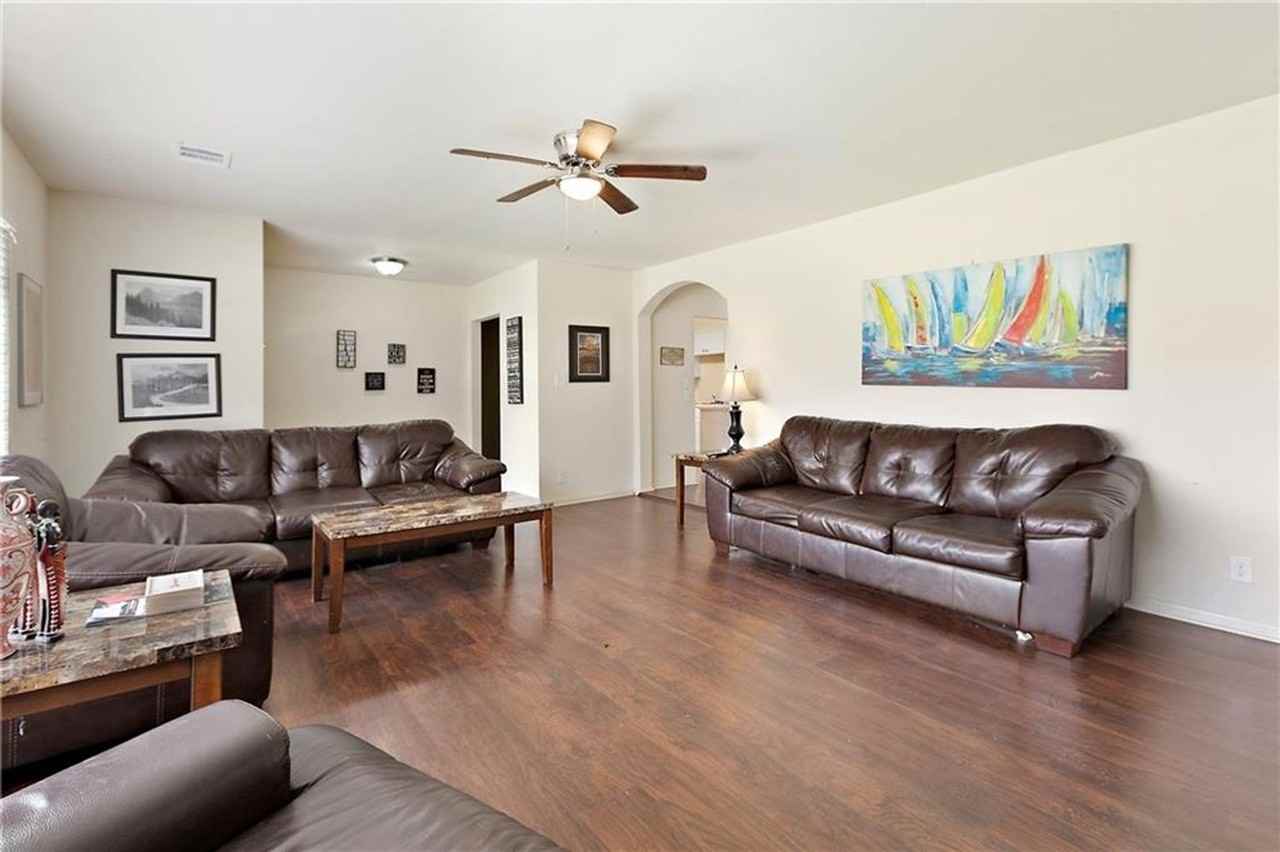 918 Keith Ln - Photo 3 of 22