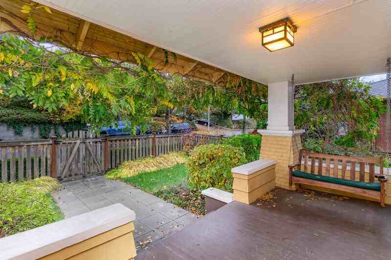 422 31st Ave - Photo 3 of 35