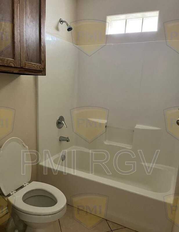 315 W Albatross Ave - Photo 5 of 13