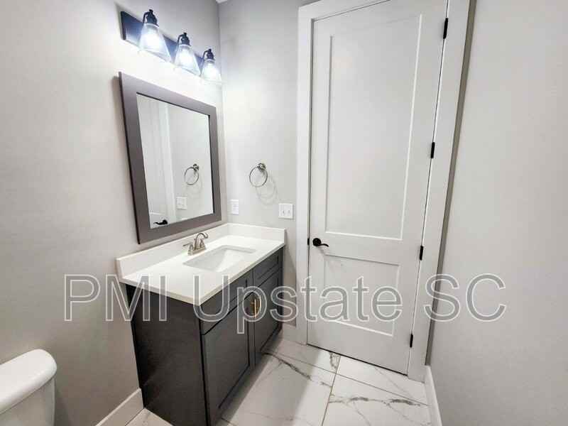 6 Dean St - Photo 7 of 24