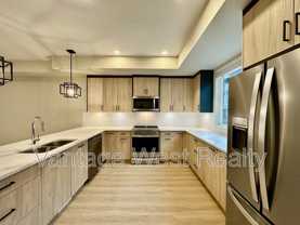 248 Gellatly Rd S - Photo 1 of 1