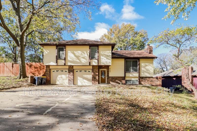 6700 Nw Hilldale Dr - Photo 2 of 25