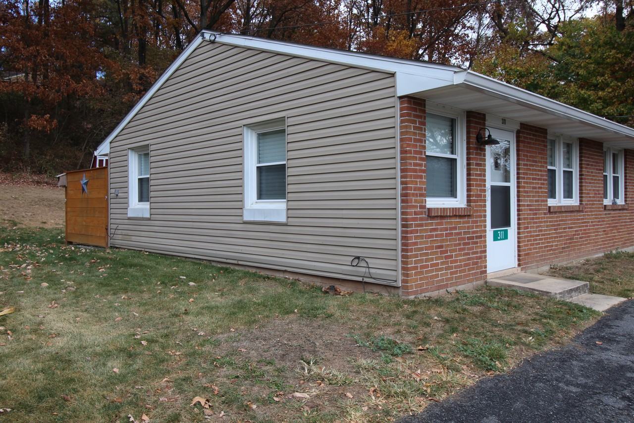 311 Hill Rd - Photo 3 of 14