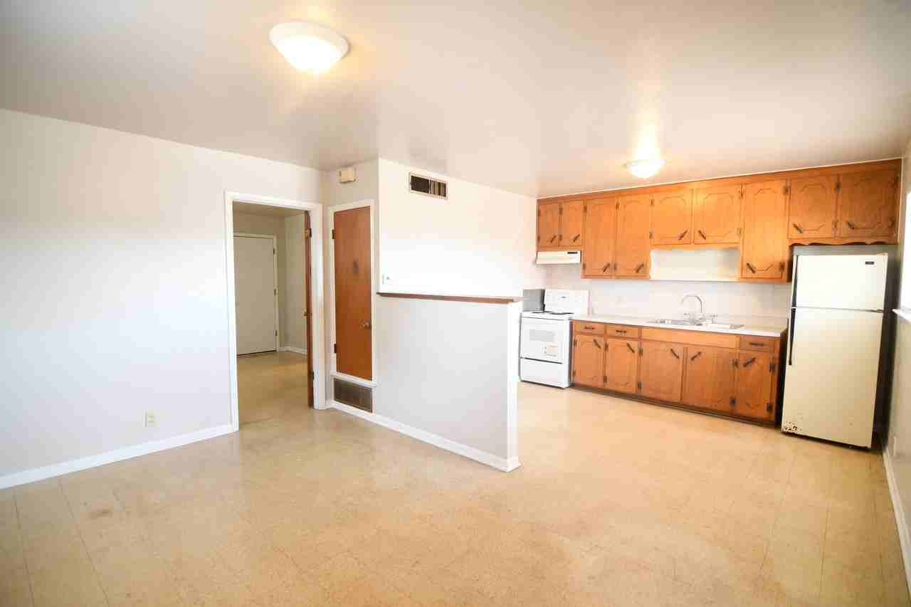 2802 W Avenue N - Photo 3 of 11