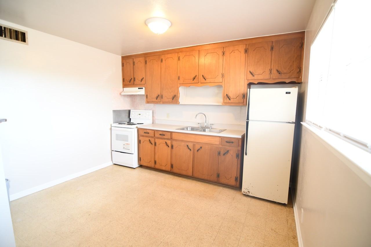 2802 W Avenue N - Photo 4 of 11