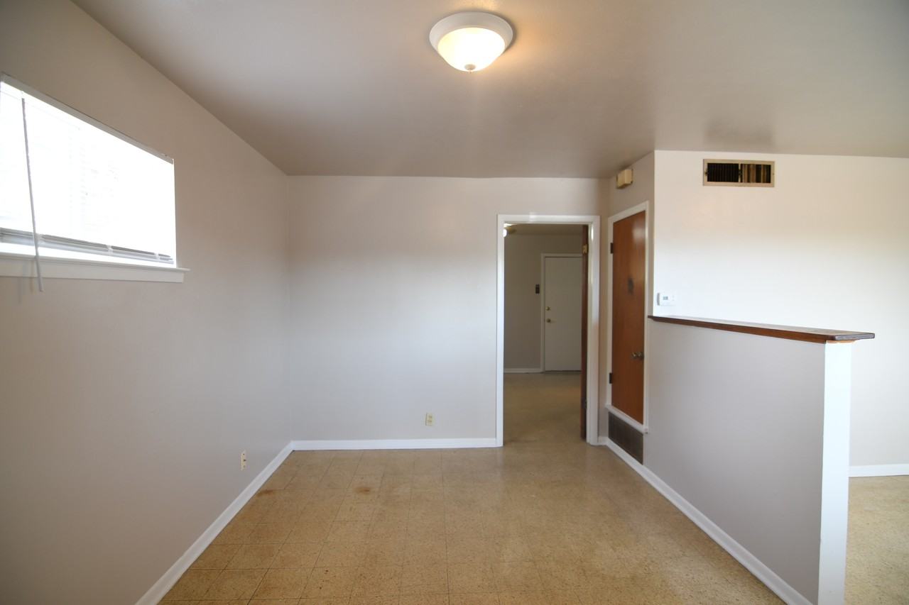 2802 W Avenue N - Photo 6 of 11