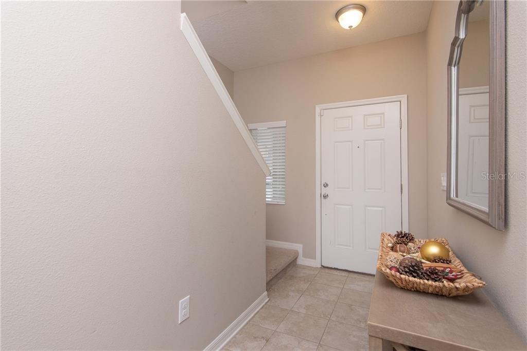 7083 Woodchase Glen Dr - Photo 2 of 26