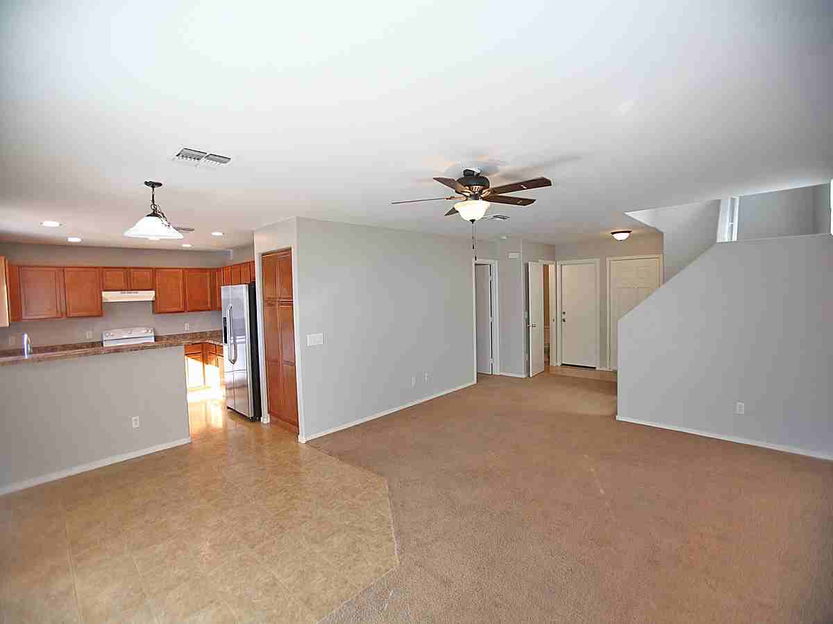 22541 W Lasso Ln - Photo 3 of 14