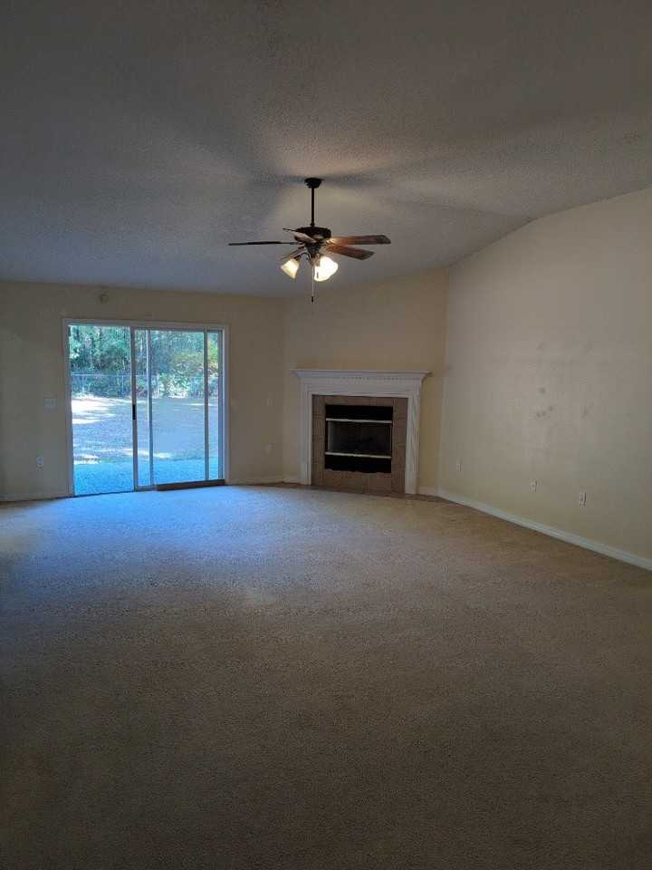 1131 Blackberry Cir - Photo 2 of 14