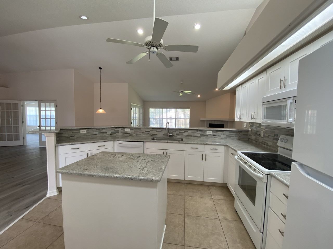 2921 Pga Blvd - Photo 7 of 42