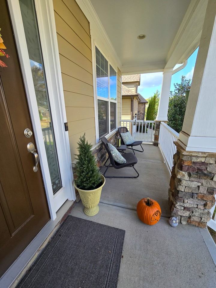 123 Colvin Park Ln - Photo 2 of 34