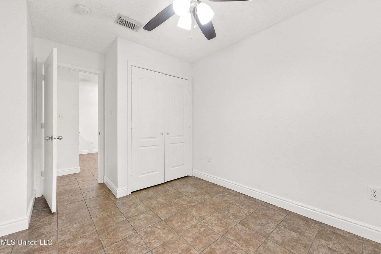 18043 Old Highway 49 - Photo 2 of 11