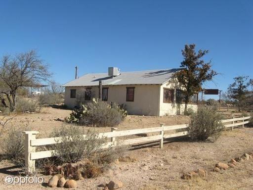643 W Louis St - Photo 3 of 6