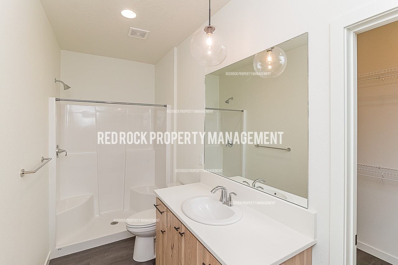 606 S Crescent Ln #1 - Photo 3 of 11