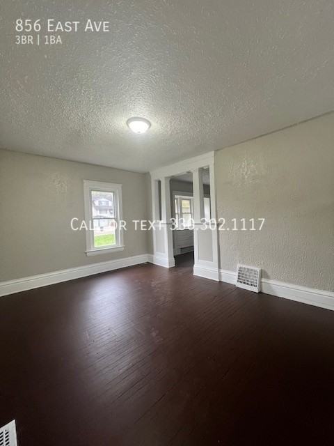856 East Ave - Photo 3 of 10