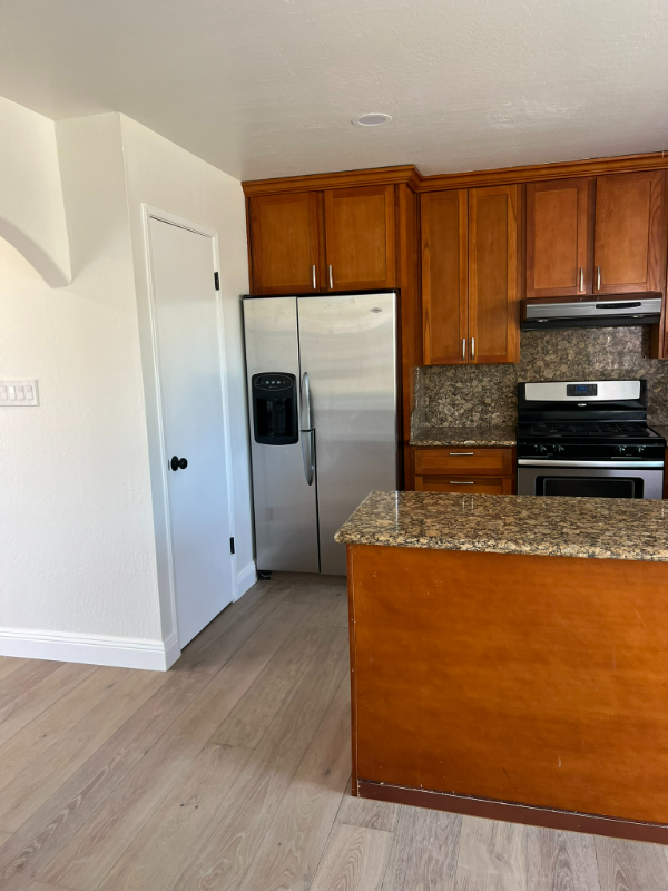 4274 Galloway St - Photo 3 of 39