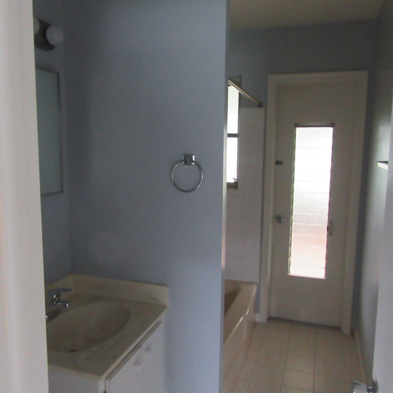 2354 Sherwood Forest Blvd - Photo 3 of 11