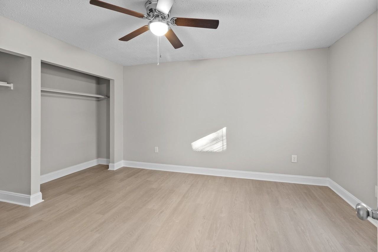 The Pointe on Lafayette - Photo 5 of 46