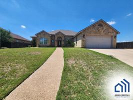 featured image of 801 Hunters Glen Rd