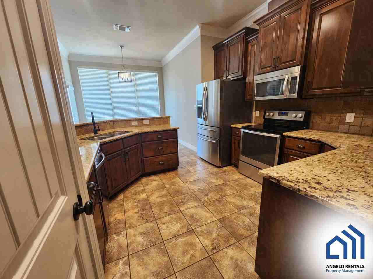 801 Hunters Glen Rd - Photo 5 of 19