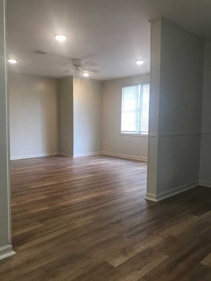224 Bowers Rd - Photo 2 of 7