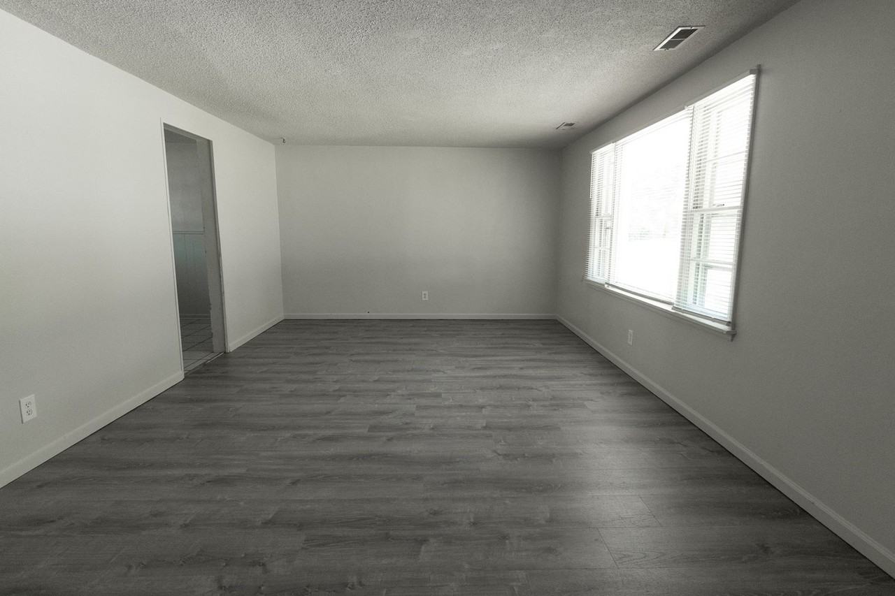 114 Fyfer Pl - Photo 4 of 18