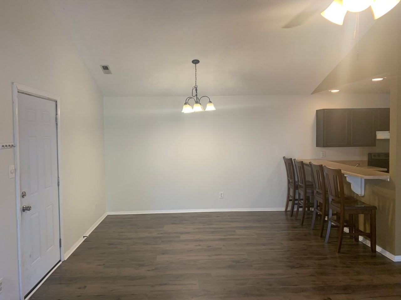 1820 Tryon Dr - Photo 2 of 41