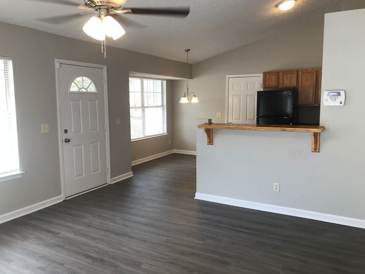 102 S Quail Xing - Photo 2 of 15
