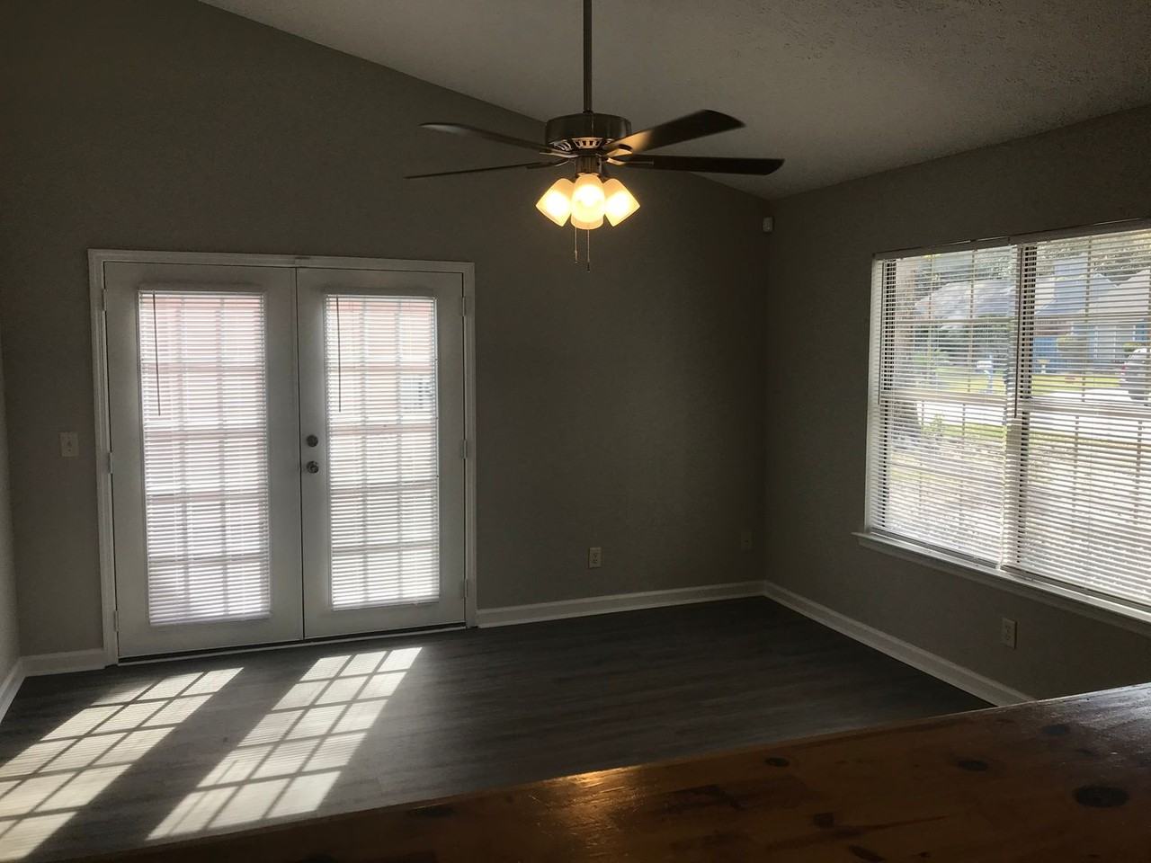 102 S Quail Xing - Photo 3 of 15