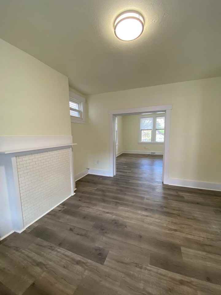 108 Koehler St - Photo 2 of 25