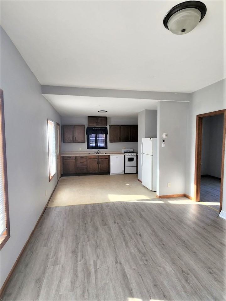 15 S Kampeska Blvd - Photo 2 of 7