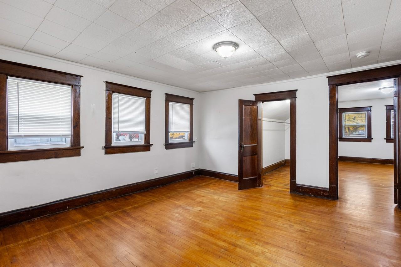 420 Appleton St - Photo 2 of 12