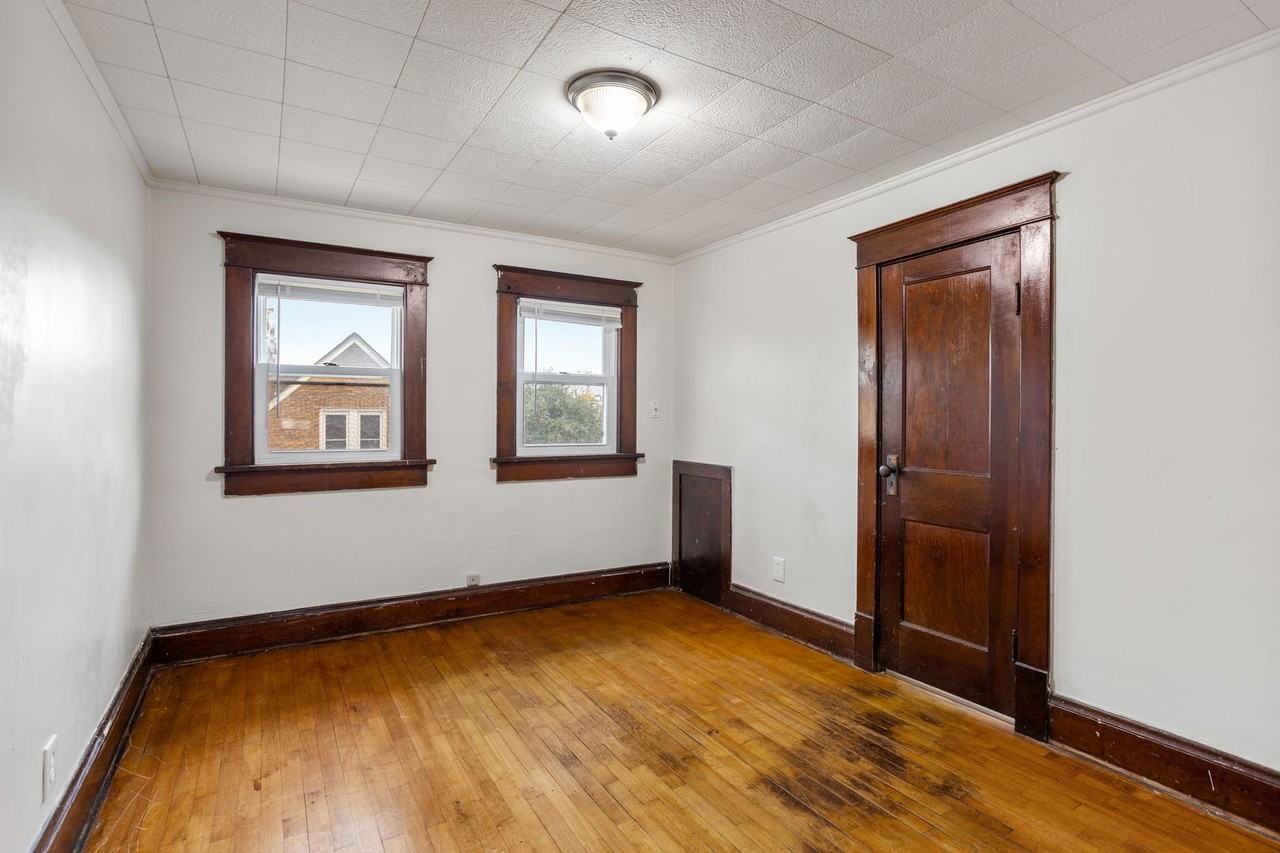 420 Appleton St - Photo 6 of 12