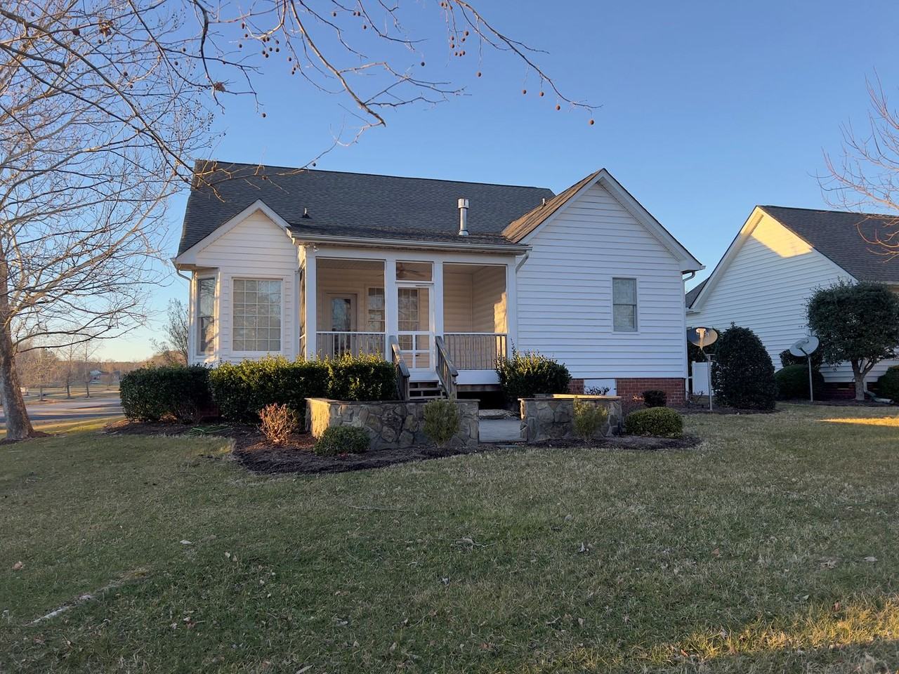 89 Mercers Way - Photo 2 of 16