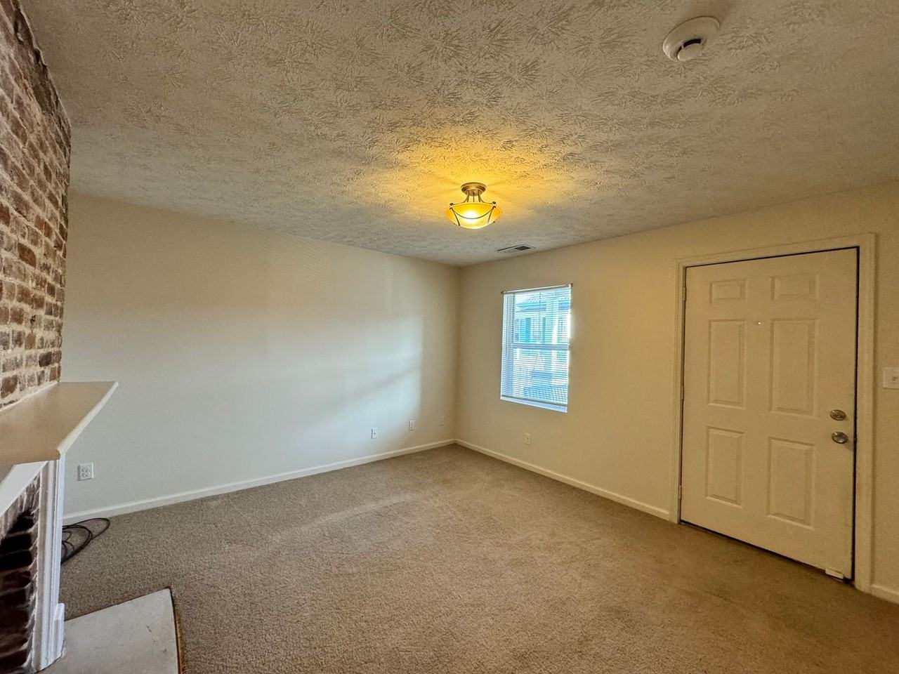 704 Chinn Ave - Photo 3 of 14