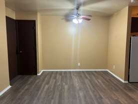 16818 Grovewood Ave - Photo 1 of 1