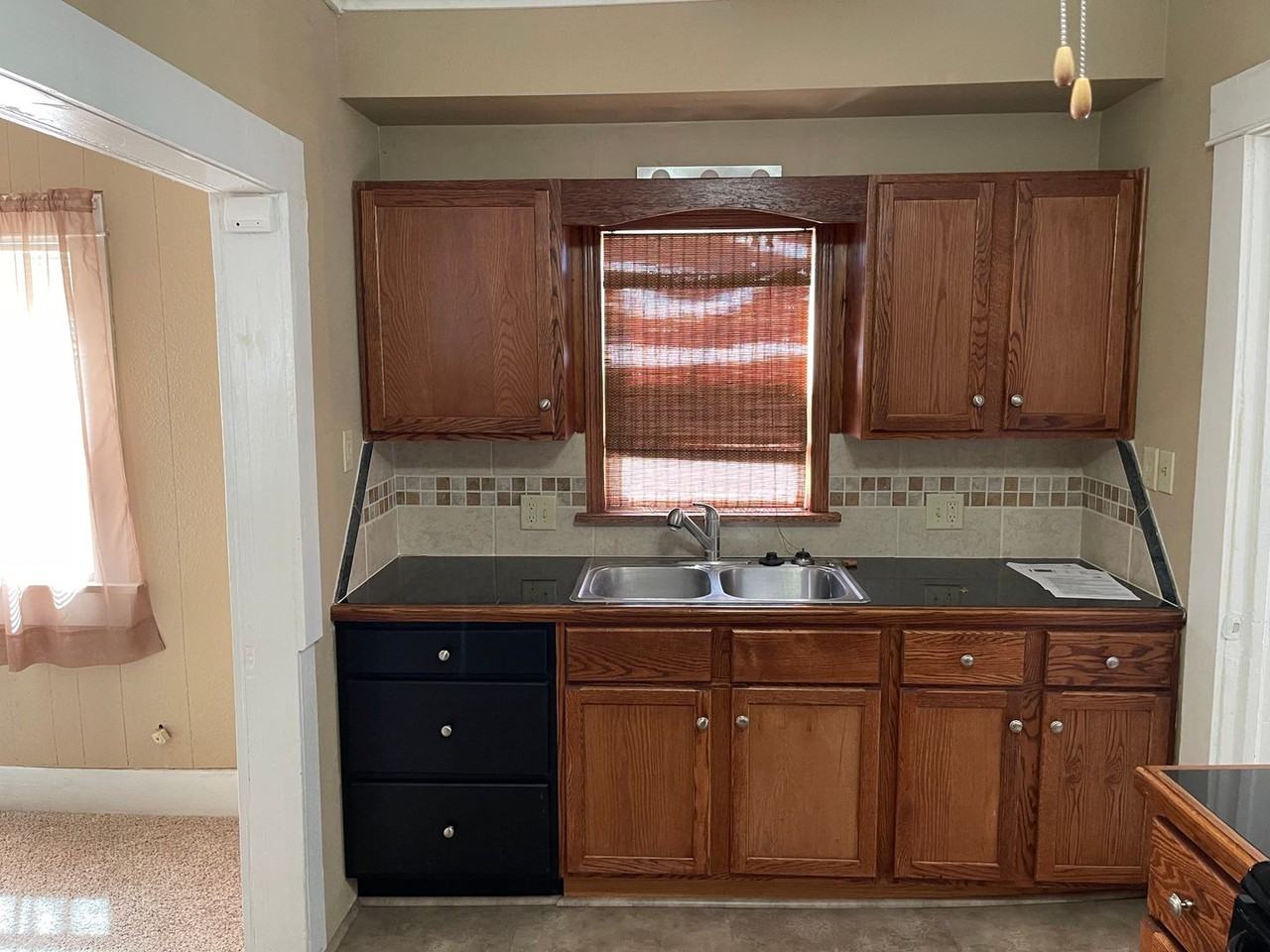 1207 N Walnut St - Photo 3 of 13