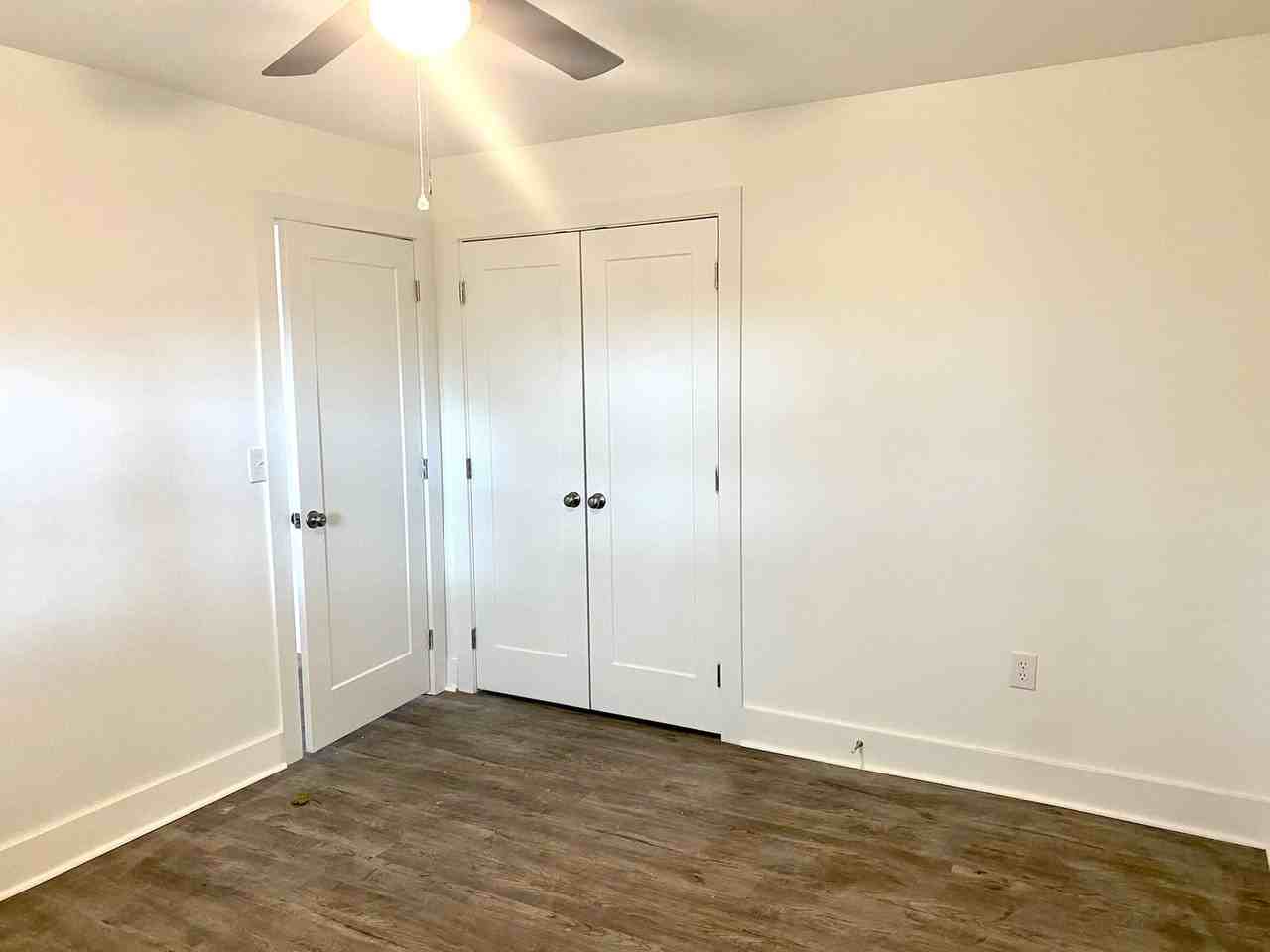 Everything You Need. All Right Here - Photo 5 of 8