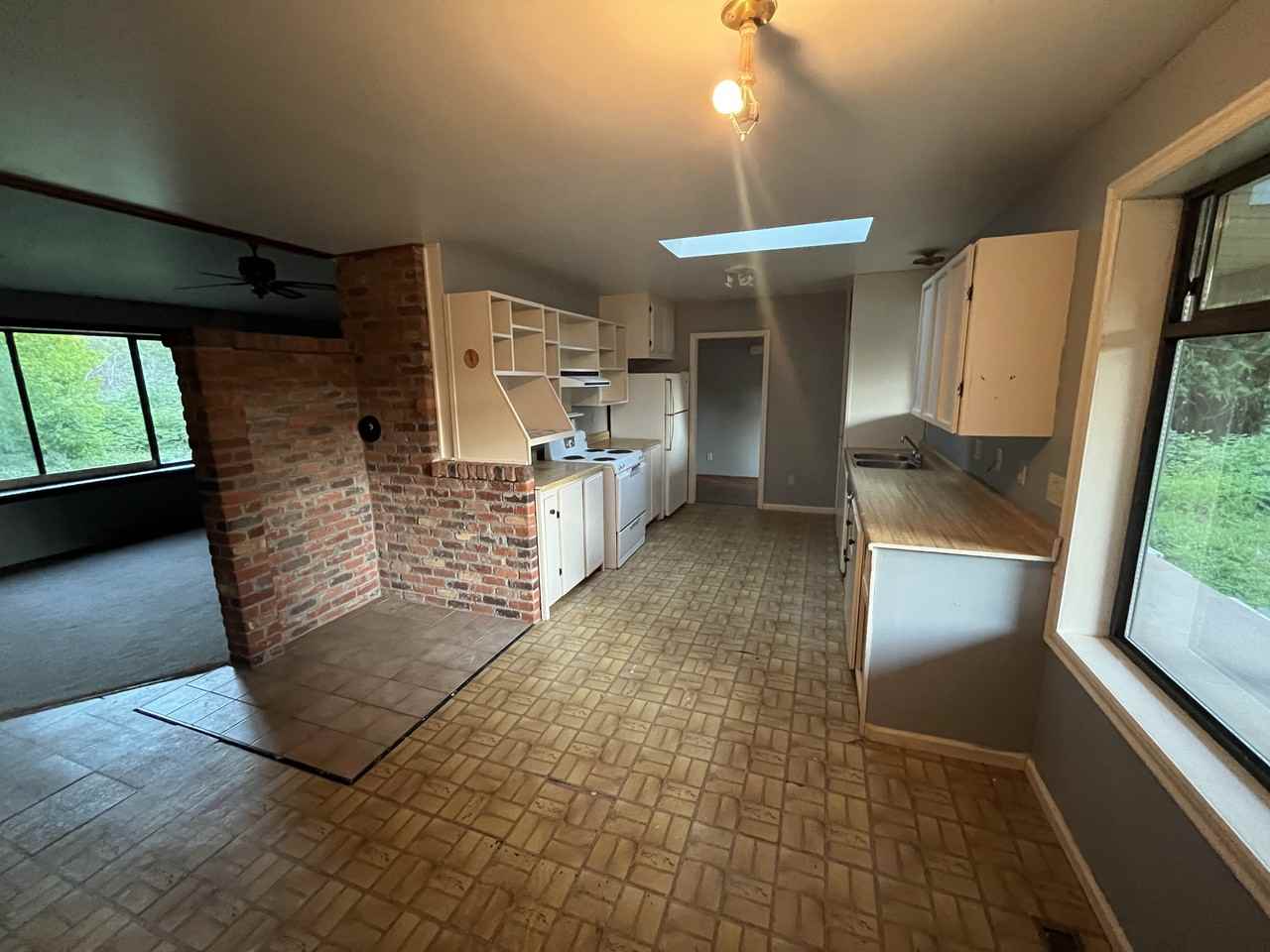 47221 Chilliwack Lake Road - Photo 3 of 14